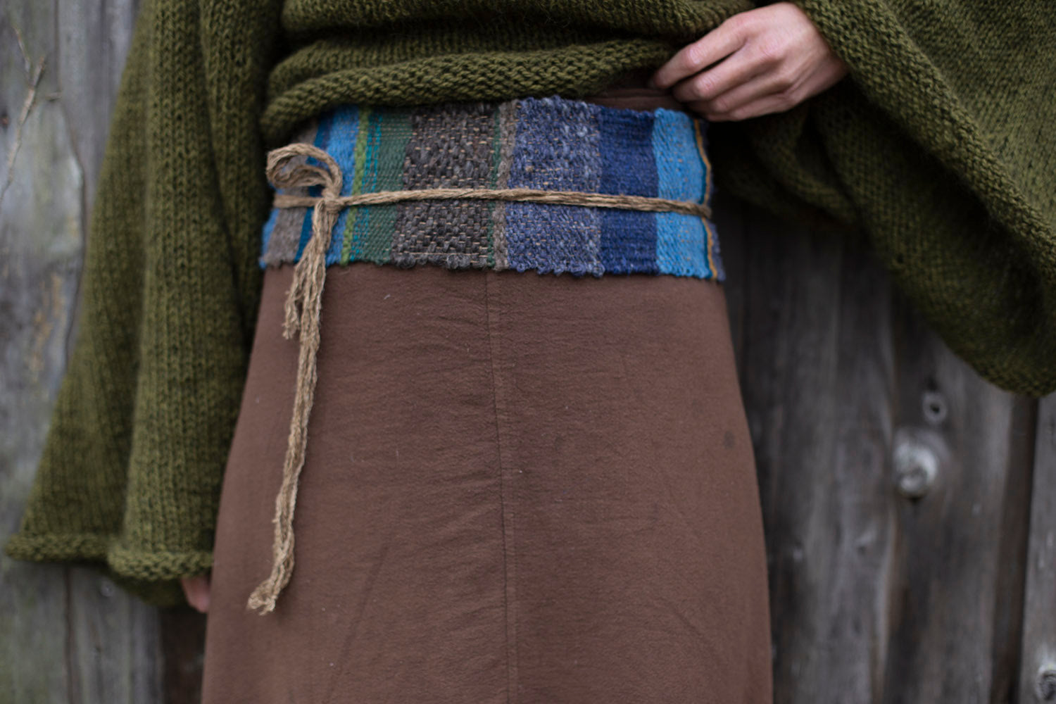 Woven womb belt